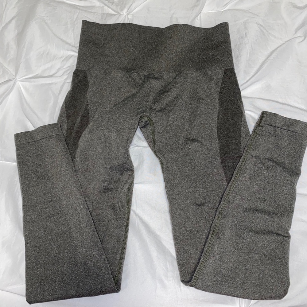 NVGTN Khaki green contour seamless leggings
